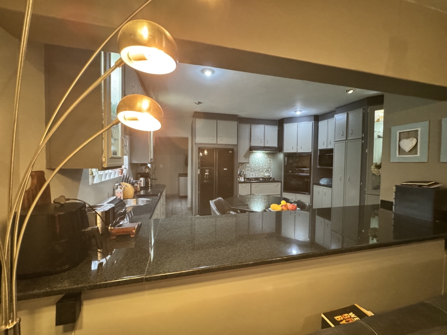 4 Bedroom Property for Sale in Wilkoppies North West